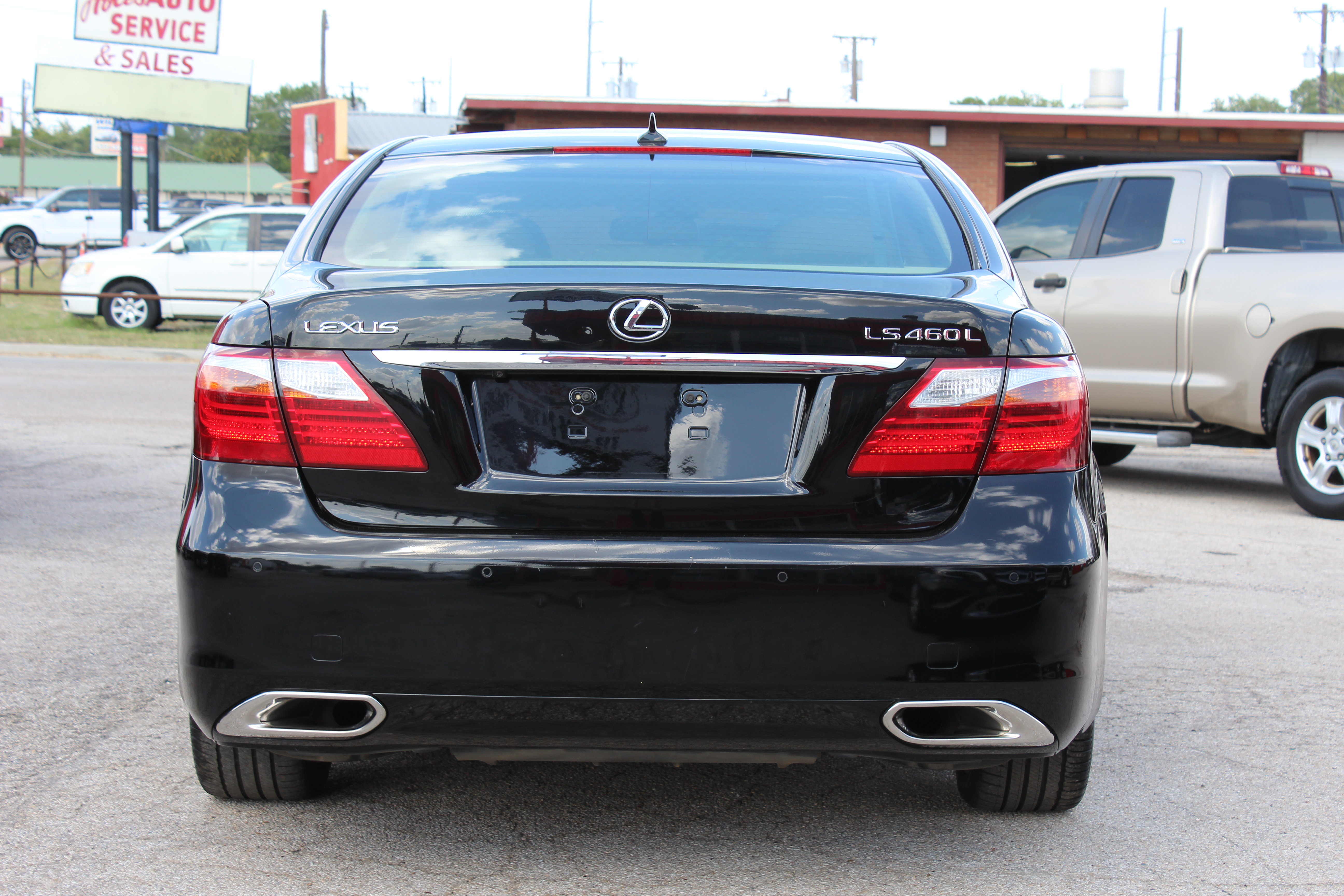 2010 Lexus LS 460 4dr Sdn L RWD - Black exterior view 8