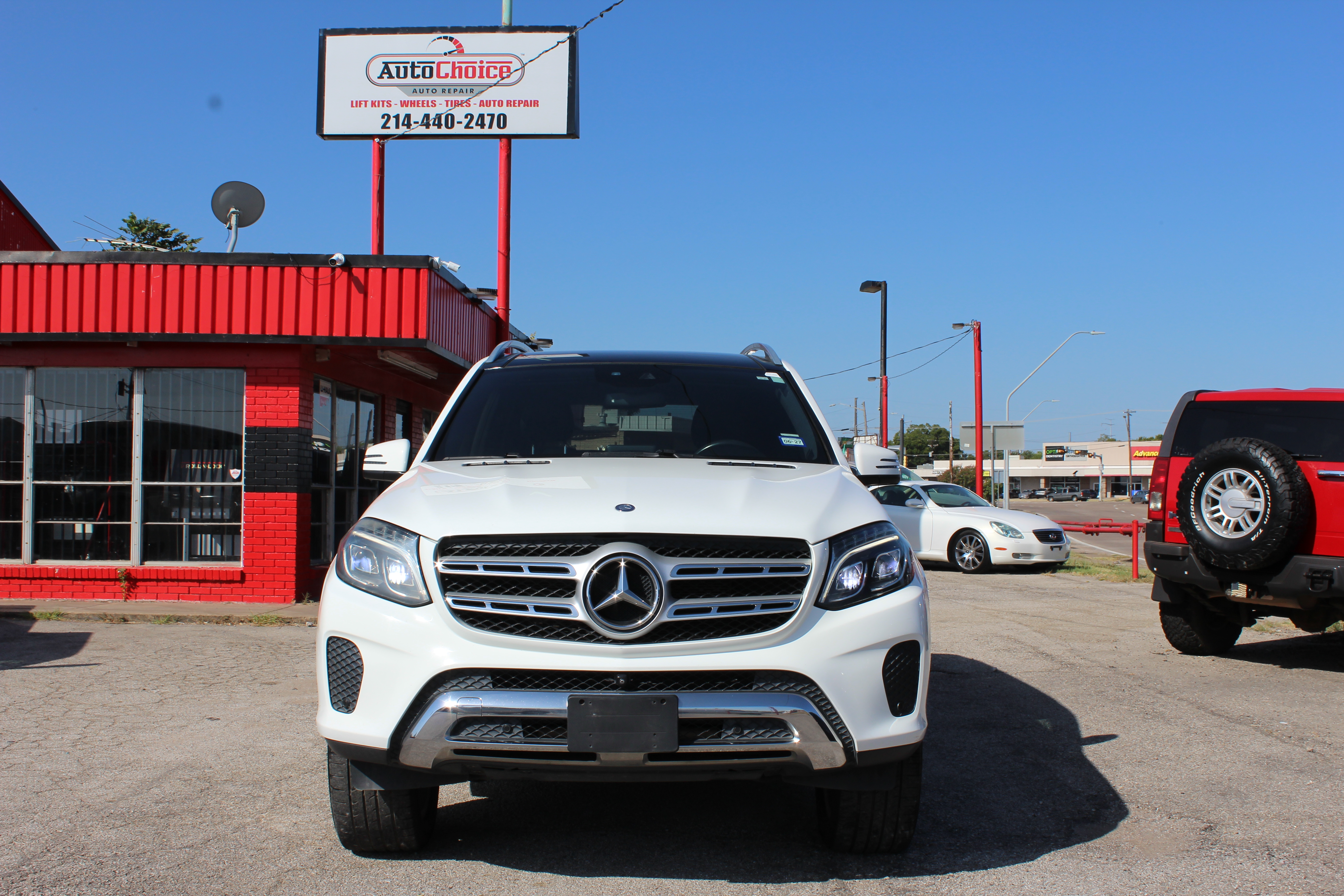 2017 Mercedes-Benz GLS 450 GLS 450 4MATIC SUV - White exterior view 3