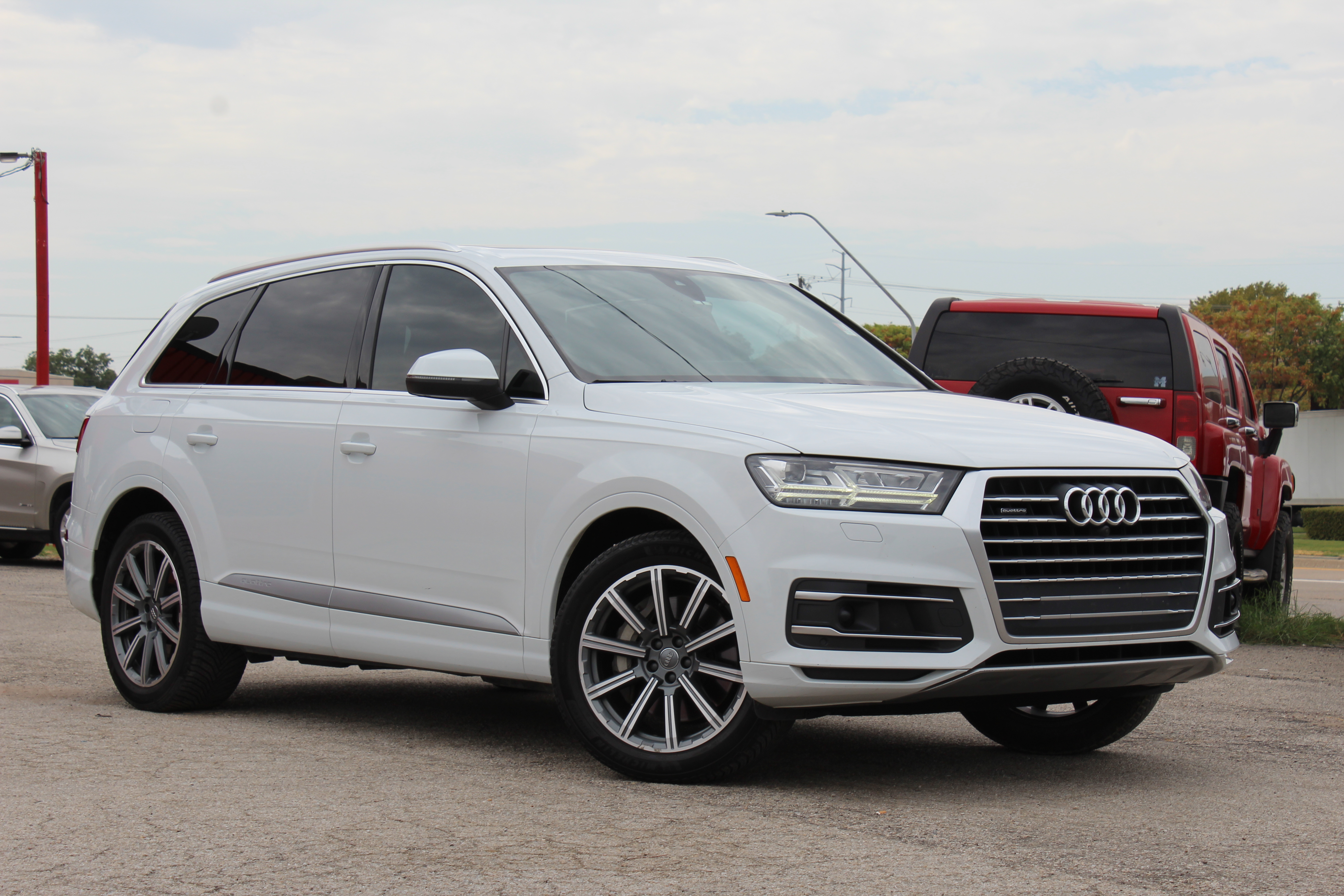 Glacier White 2018 Audi Q7 SUV / Crossover  8-Speed Automatic