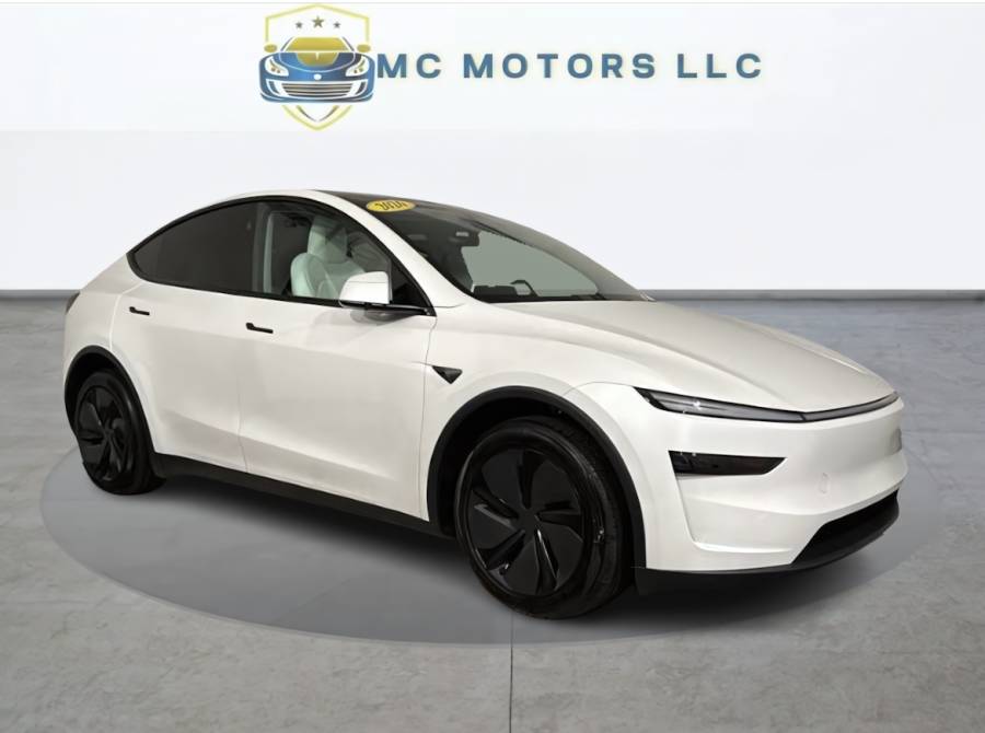 2026.0 Tesla Model Y Premium Rear Wheel Drive's photo