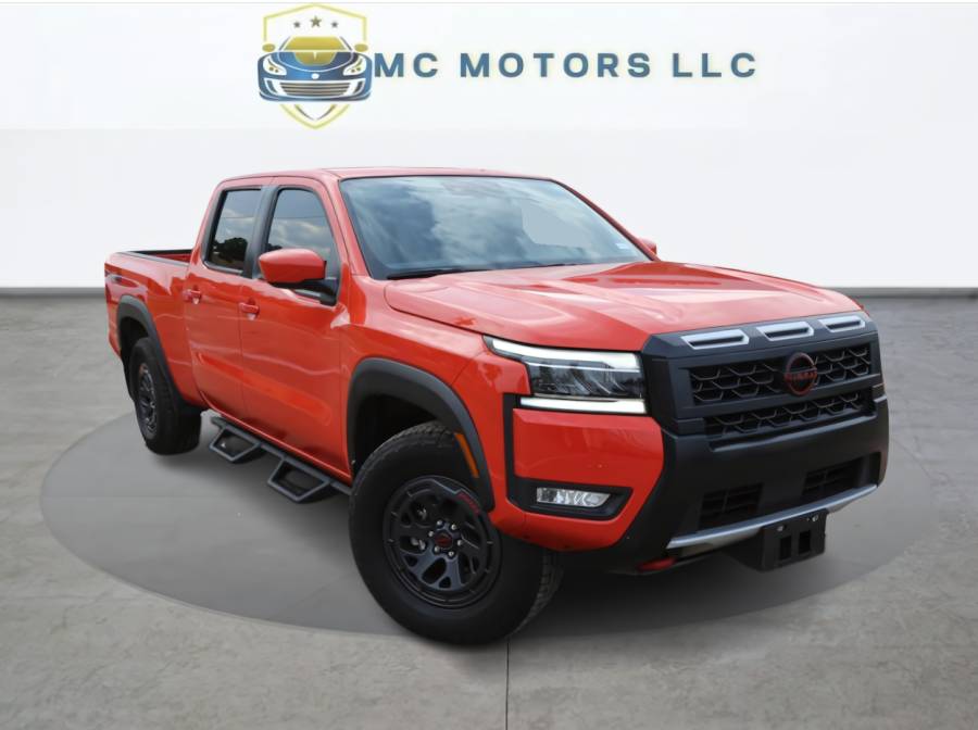 2025.0 Nissan Frontier PRO-4X Crew Cab 4X4 LWB's photo