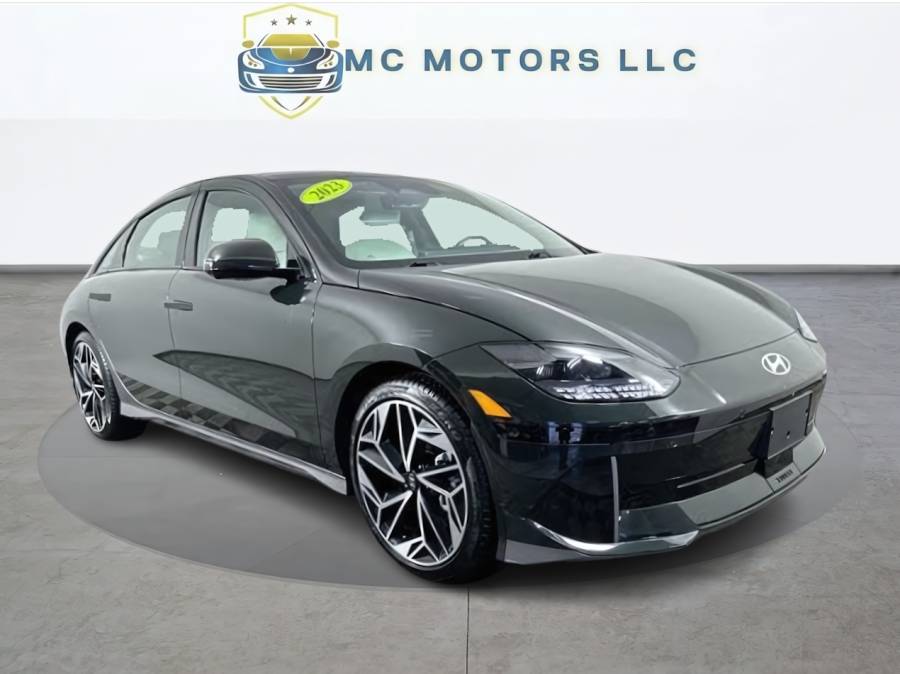 2023.0 Hyundai Ioniq Limited AWD's photo